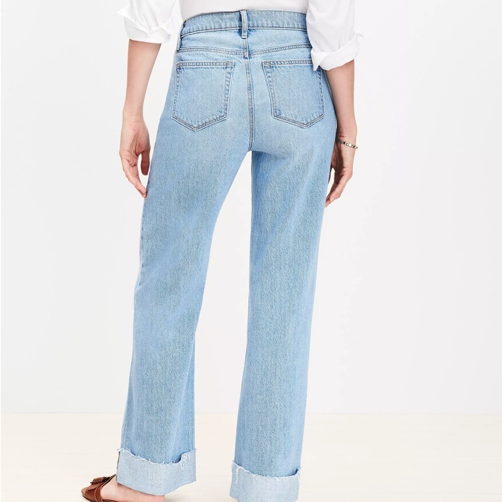 NWT Loft Flip Cuff High Rise Wide Leg Jeans in Light Wash Size 30 10 - Picture 3 of 7